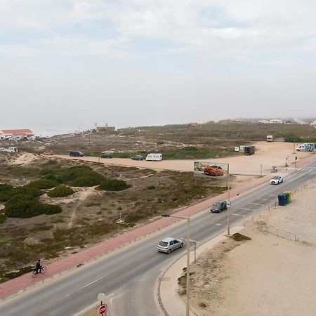 Maresia - Beachfront Peniche Apartment ภายนอก รูปภาพ